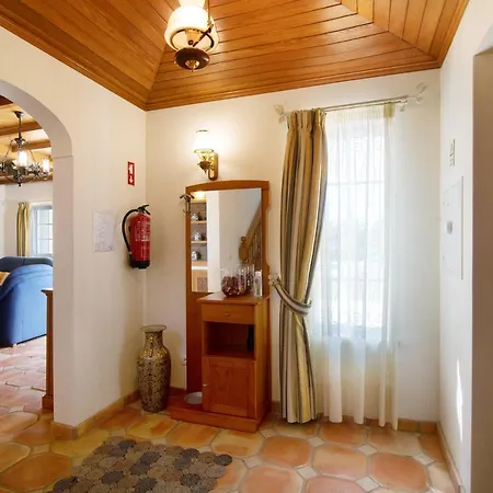 Casa Dos Avos אלבופיירה