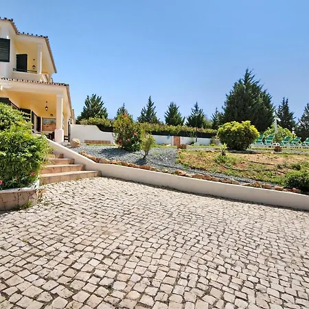 וילה Casa Dos Avos *